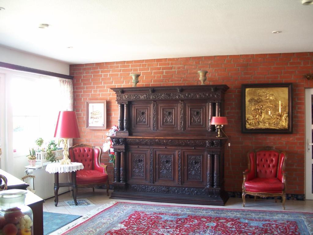 Hotel Barmstedter Hof Экстерьер фото